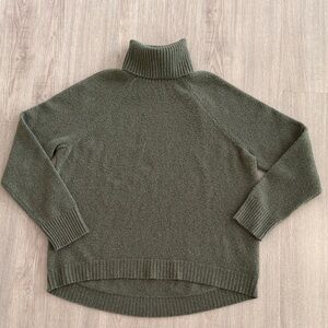 J Crew Olive Green Turtleneck Sweater Large
